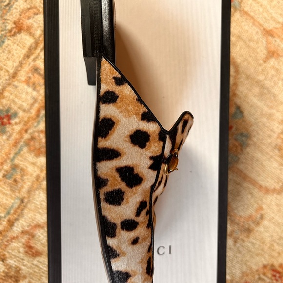 Gucci Leopard Print Pony Hair Slide Loafers size 36.5 Only worn a few times ♥️ - Picture 5 of 11
